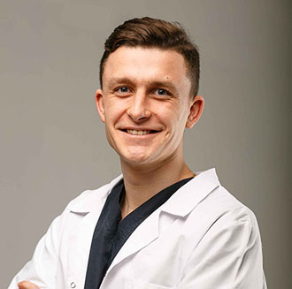 lek. Vladyslav Levadnyi, ortopeda